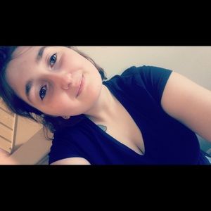 Meet your Posher, Hannah